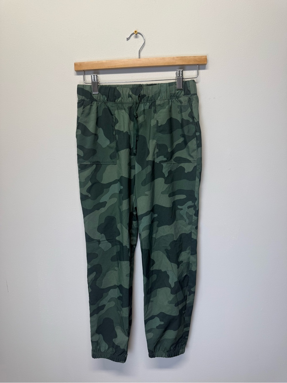 Old Navy Kids Green Camo Joggers Girls L 10-12 Like New Stretchtech